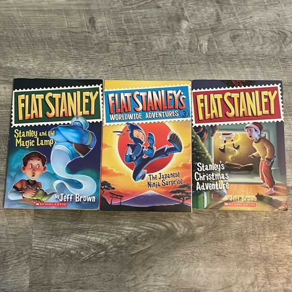 Bundle of 3 Flat Stanley Books - Picture 1 of 8